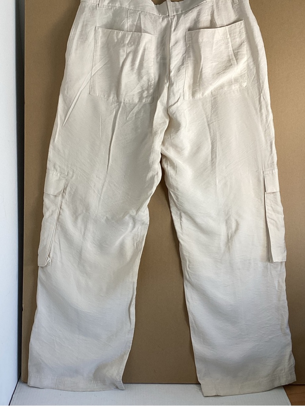 H&M NWT Women Rayon Ivory Cargo Pants with Front Flap Pockets sz 14 - Picture 6 of 11